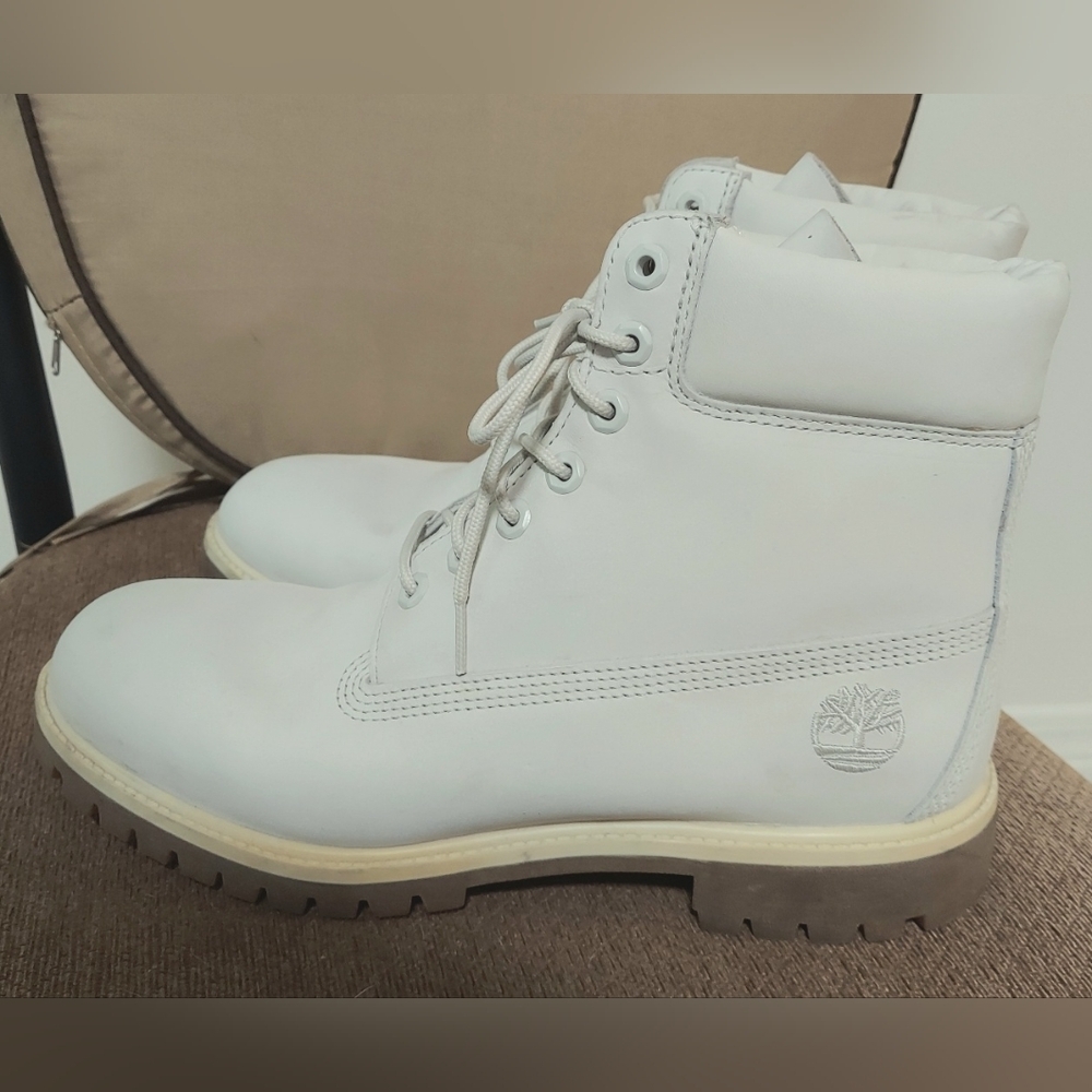 Timberland Boots, Size 10.5, Nubuck Leather, Cloudโ Gray, Lace-Up - Picture 6 of 10